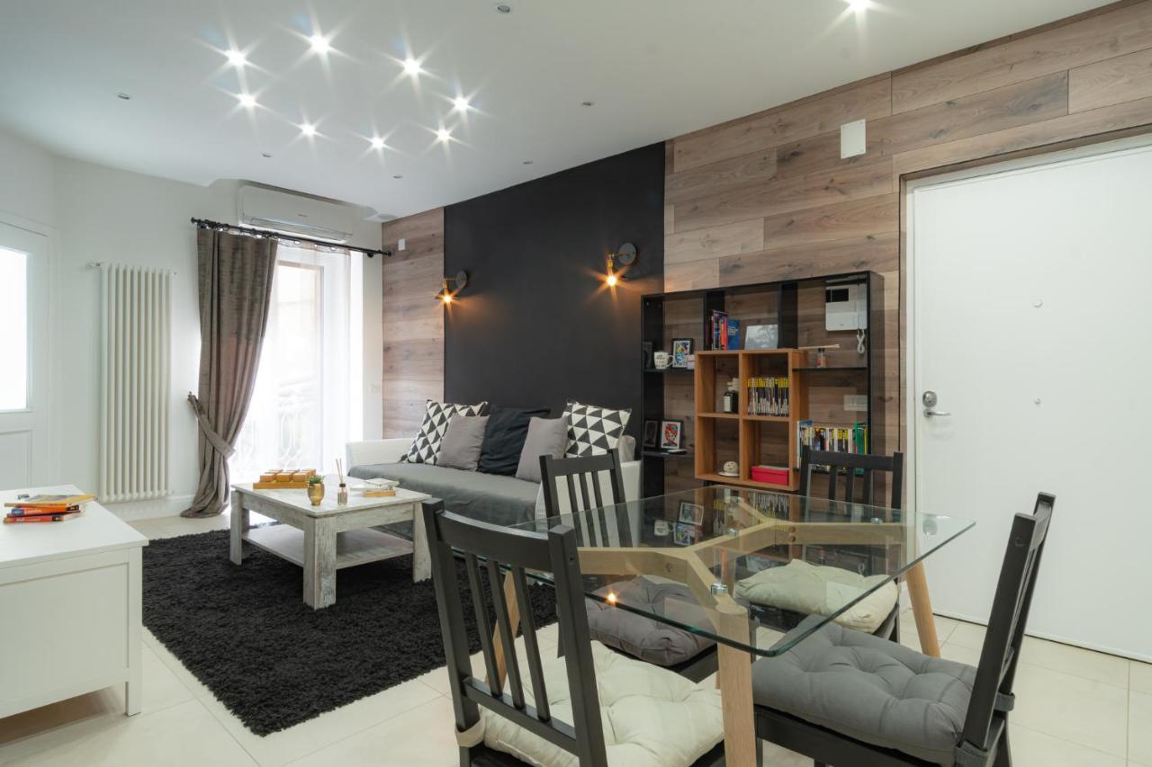 Casa Movie Apartment Napoli Bagian luar foto