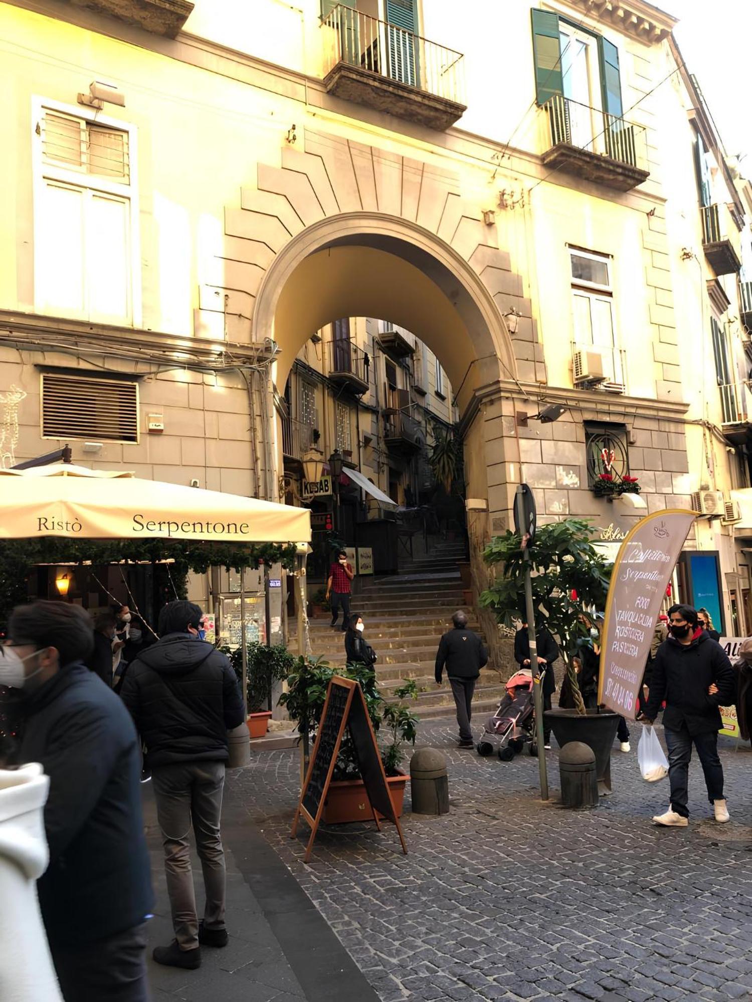 Casa Movie Apartment Napoli Bagian luar foto
