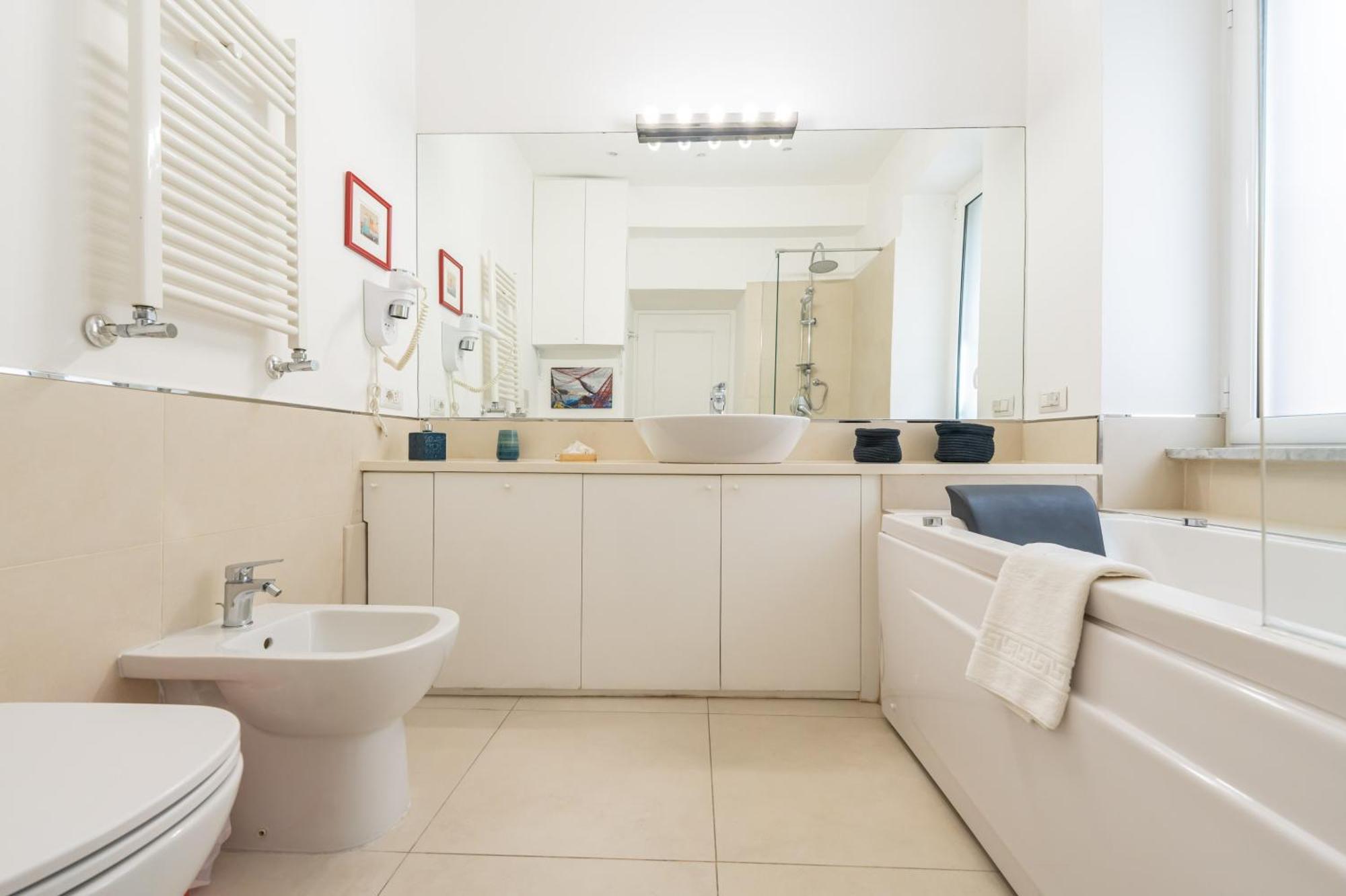 Casa Movie Apartment Napoli Bagian luar foto